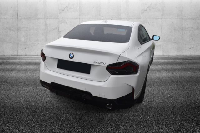 BMW 230 i Coupé Msport - foto 3 di 8