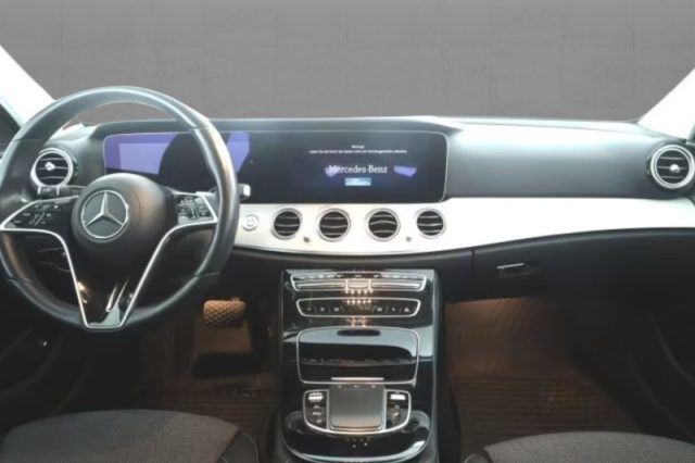 Mercedes-Benz E 220 d S.W. Auto Business Sport - foto 3 di 4