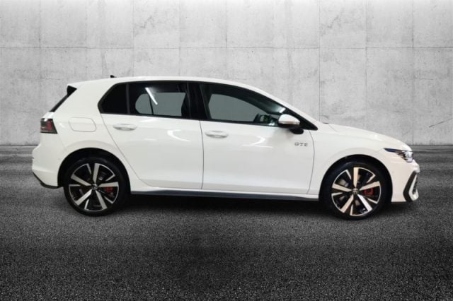 Volkswagen Golf 1.5 TSI eHybrid DSG GTE - foto 3 di 4