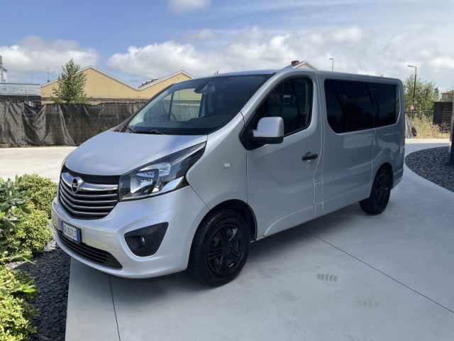 Opel Vivaro 27 1.6 BiTurbo 140CV S&S EcoFLEX PC-TN Combi - foto 3 di 4