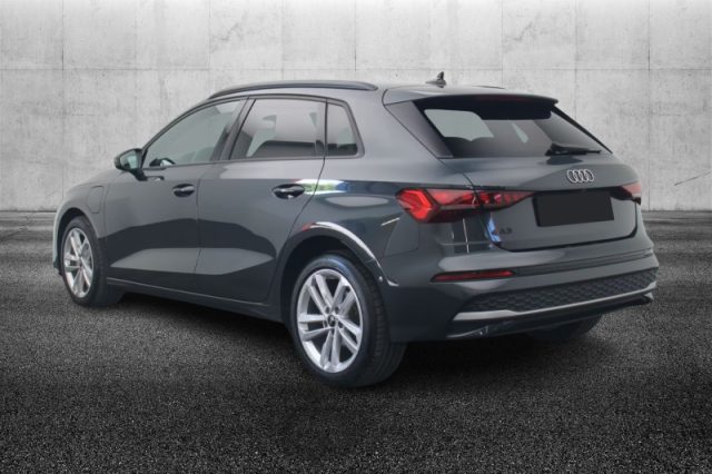 Audi A3 SPB 40 TFSI e S tronic Business - foto 2 di 4