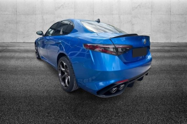 Alfa Romeo Giulia 2.9 V6 Bi-Turbo AT8 Quadrifoglio - foto 4 di 4