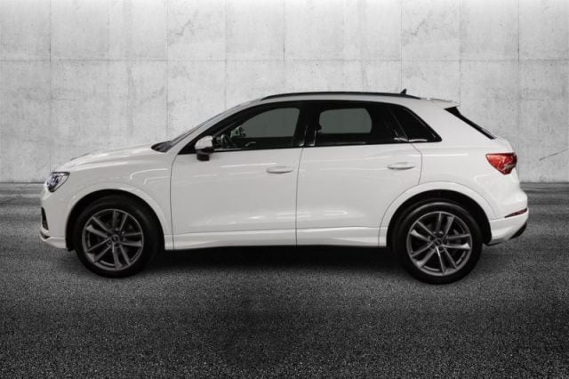 Audi Q3 35 TDI S tronic S line edition - foto 4 di 4