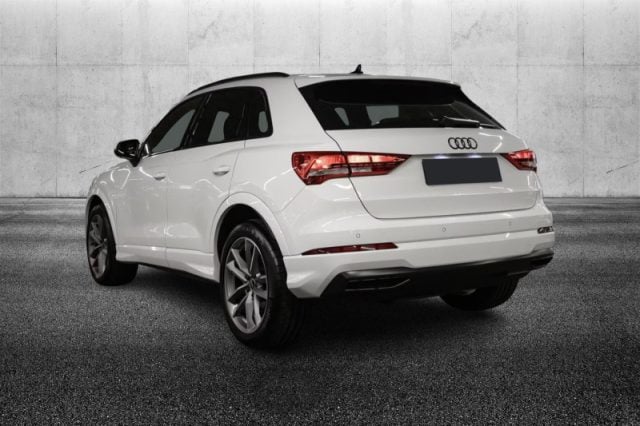 Audi Q3 35 TDI S tronic S line edition - foto 3 di 4
