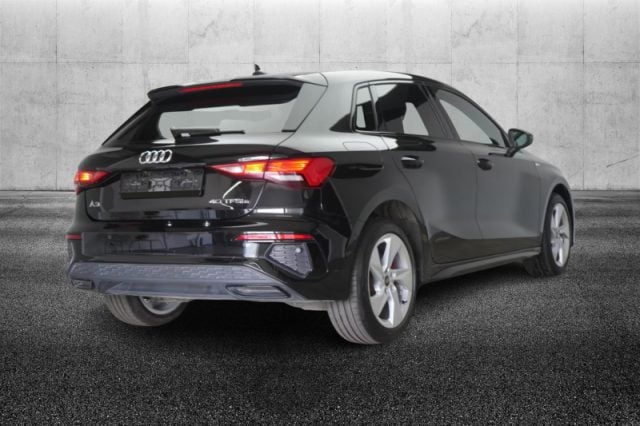 Audi A3 SPB 45 TFSI e S tronic S line edition - foto 4 di 4