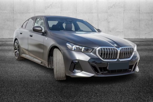 BMW 520 d 48V xDrive Msport - foto 2 di 4