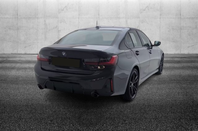 BMW 330 i xDrive Msport - foto 2 di 4