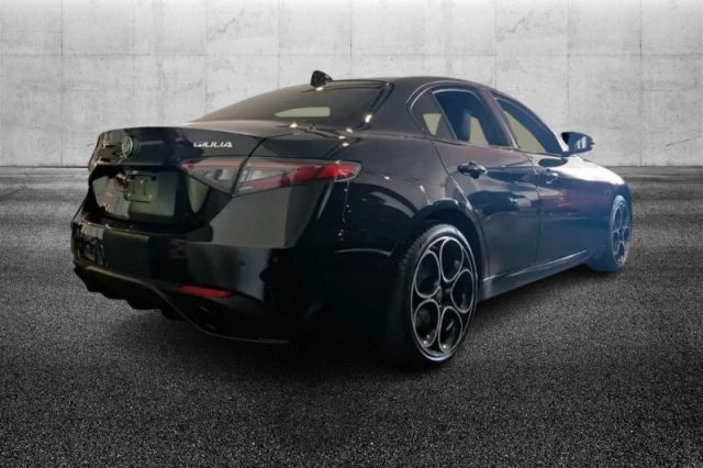 Alfa Romeo Giulia 2.0 Turbo 280 CV AT8 AWD Q4 Veloce - foto 3 di 4