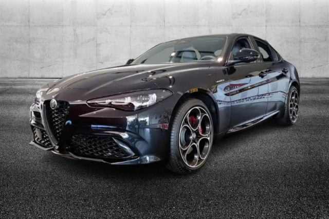 Alfa Romeo Giulia 2.0 Turbo 280 CV AT8 AWD Q4 Veloce km 0 a PIEVE DI CENTO