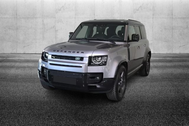 Land Rover Defender 110 3.0D I6 300 CV AWD Auto X-Dynamic SE usato a PIEVE DI CENTO