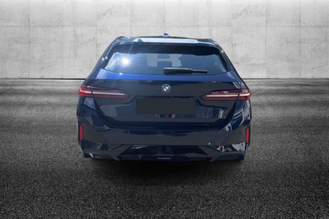 BMW 530 e xDrive Touring Msport - foto 4 di 4