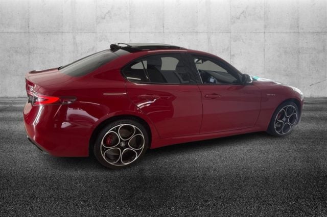Alfa Romeo Giulia 2.0 Turbo 280 CV AT8 AWD Q4 Veloce - foto 3 di 4