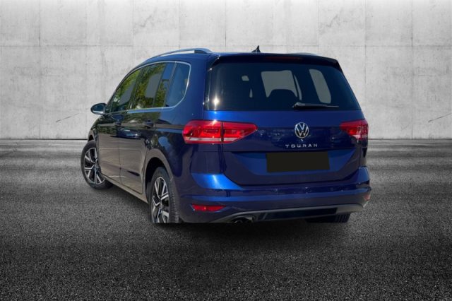 Volkswagen Touran 2.0 TDI 150 CV SCR DSG Executive BlueMotion Tech. - foto 2 di 4