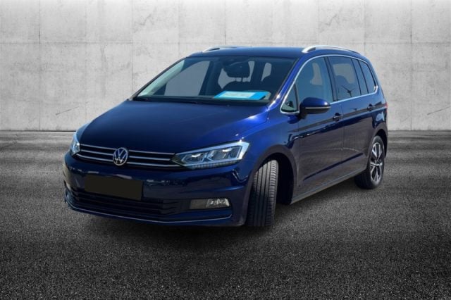 Volkswagen Touran 2.0 TDI 150 CV SCR DSG Executive BlueMotion Tech. usato a PIEVE DI CENTO