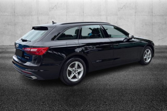Audi A4 Avant 30 TDI/136 CV S tronic - foto 3 di 4