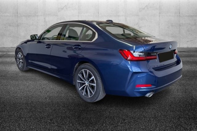 BMW 318 d 48V - foto 4 di 4