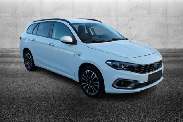 Fiat Tipo 1.5 Hybrid DCT SW City Life - foto 2 di 4