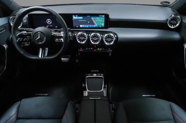 Mercedes-Benz A 220 d Automatic AMG Line Advanced Plus - foto 3 di 4