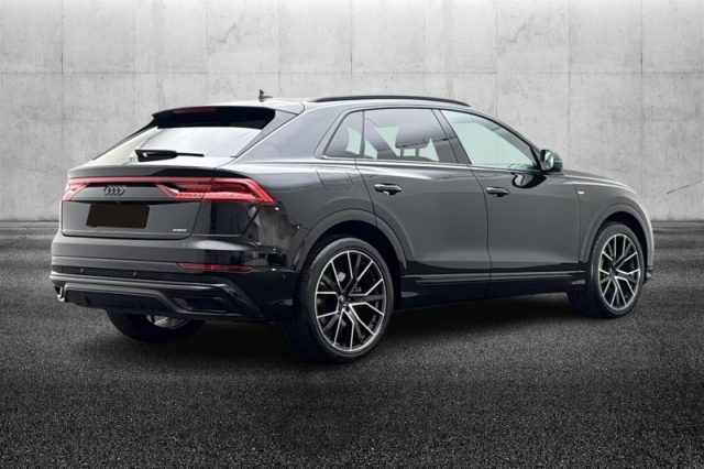 Audi Q8 50 TDI 286 CV quattro tiptronic - foto 2 di 4