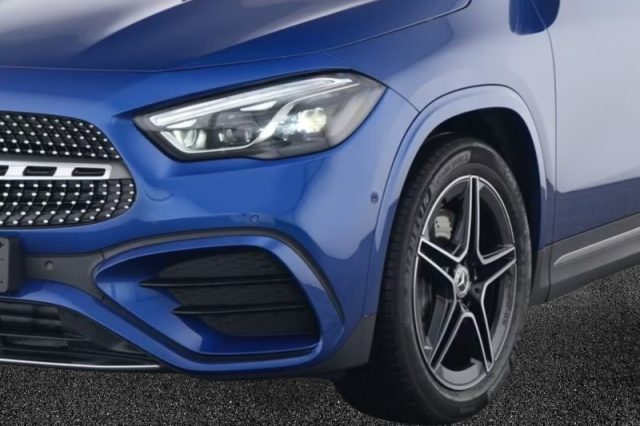 Mercedes-Benz GLA 220 d Automatic 4Matic AMG Line Premium - foto 3 di 4