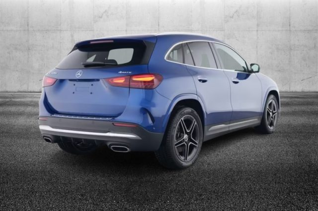 Mercedes-Benz GLA 220 d Automatic 4Matic AMG Line Premium - foto 2 di 4