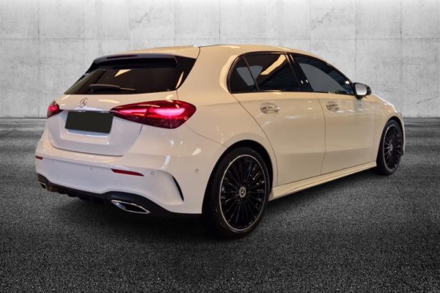 Mercedes-Benz A 250 Automatic 4Matic AMG Line Premium - foto 3 di 4