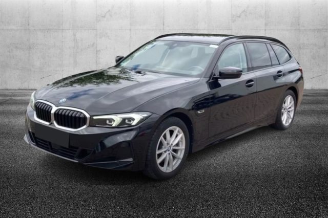 BMW 320 e Touring usato a PIEVE DI CENTO