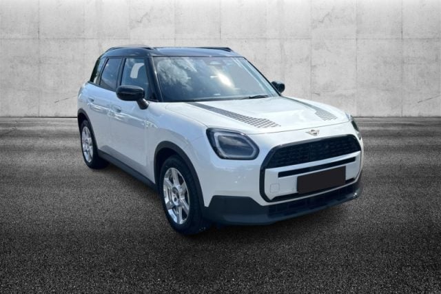 MINI Mini D Classic Countryman, del 2025, 25.999 km, in vendita a Pieve Di Cento (BO)