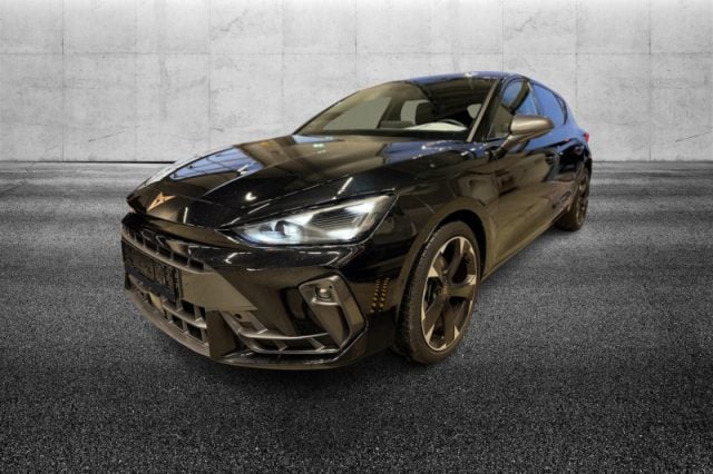 CUPRA Leon 1.5 Hybrid 150 CV DSG semestrale a PIEVE DI CENTO