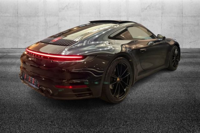 Porsche 911 Carrera - foto 3 di 4