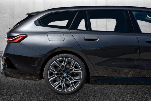 BMW 520 d 48V sDrive Touring Msport - foto 3 di 4