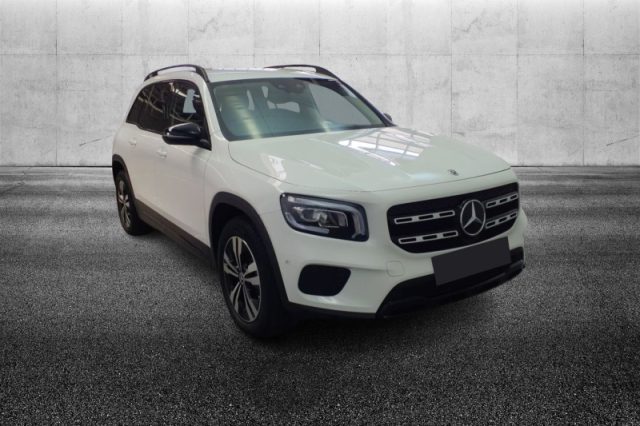 Mercedes-Benz GLB 180 Automatic Sport - foto 2 di 4