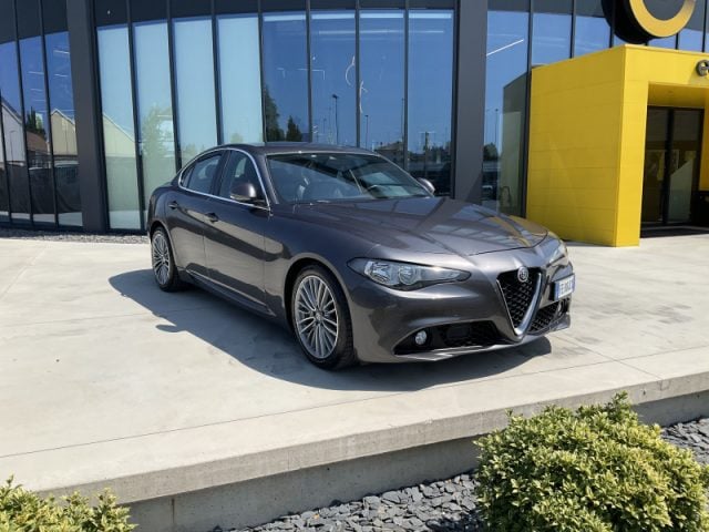 Alfa Romeo Giulia 2.2 Turbodiesel 150 CV Business Launch Edition usato a PIEVE DI CENTO