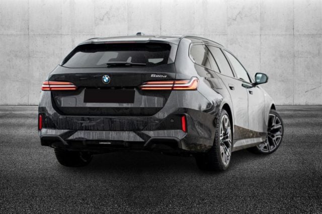 BMW 520 d 48V sDrive Touring Msport - foto 2 di 4