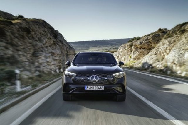 Mercedes-Benz GLC 300 de hybrid EQ 4Matic Coupé Advanced Plus - foto 2 di 4