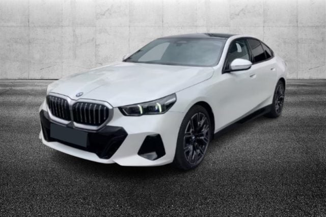 BMW 520 d 48V sDrive Msport semestrale a PIEVE DI CENTO