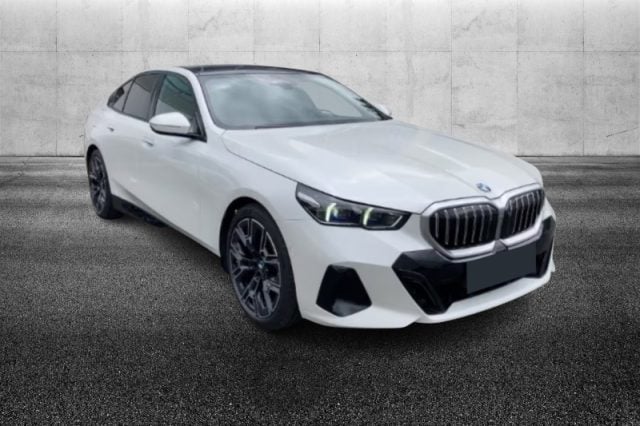 BMW 520 d 48V sDrive Msport - foto 2 di 4