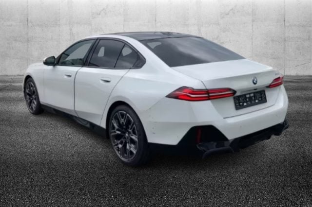 BMW 520 d 48V sDrive Msport - foto 4 di 4