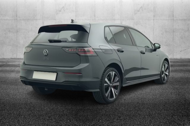 Volkswagen Golf 1.5 TSI eHybrid DSG GTE - foto 3 di 8