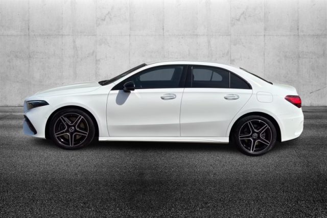 Mercedes-Benz A 250 Automatic 4Matic AMG Line Advanced - foto 4 di 4