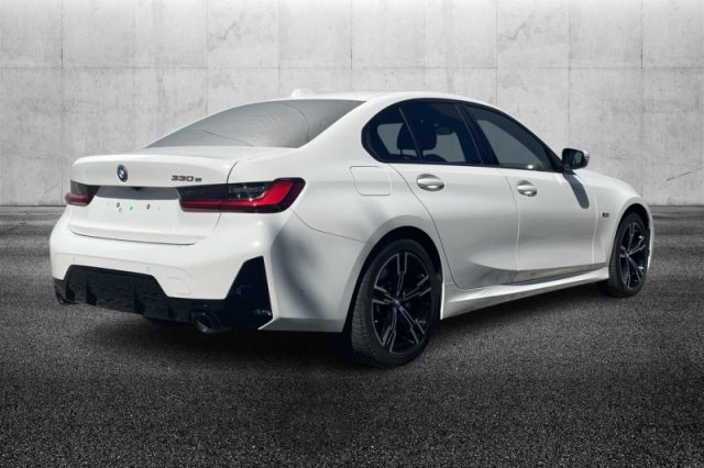 BMW 330 e Msport - foto 3 di 4
