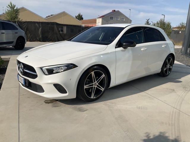 Mercedes-Benz A 200 d Sport - foto 3 di 4