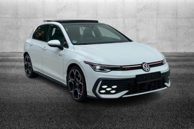 Volkswagen Golf 2.0 TSI DSG GTI - foto 2 di 4