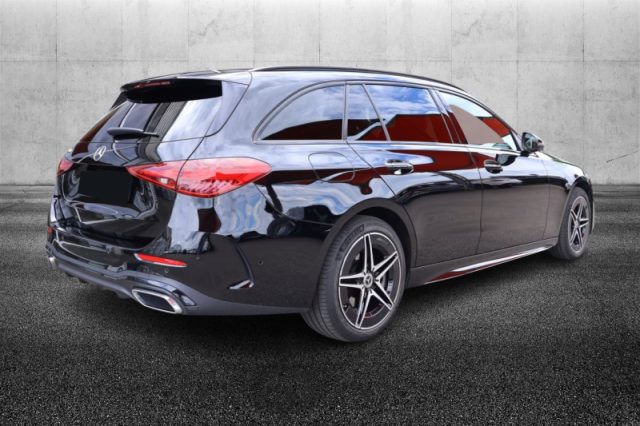 Mercedes-Benz C 300 e hybrid EQ S.W. AMG Line Advanced - foto 2 di 4