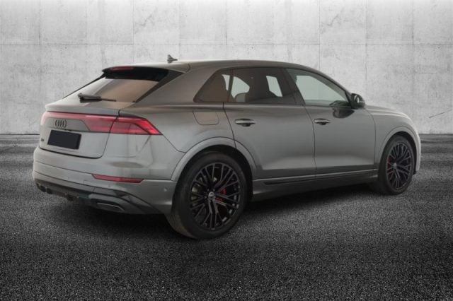 Audi Q8 SUV 50 TDI 286 CV quattro tiptronic S line editio - foto 2 di 4