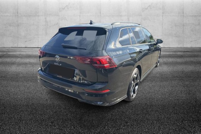 Volkswagen Golf Variant 1.5 eTSI 150 CV ACT DSG R-Line - foto 3 di 4