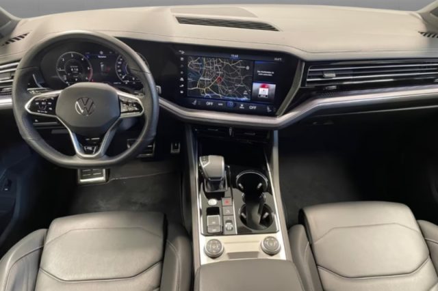 Volkswagen Touareg 3.0 V6 TDI SCR - foto 4 di 4