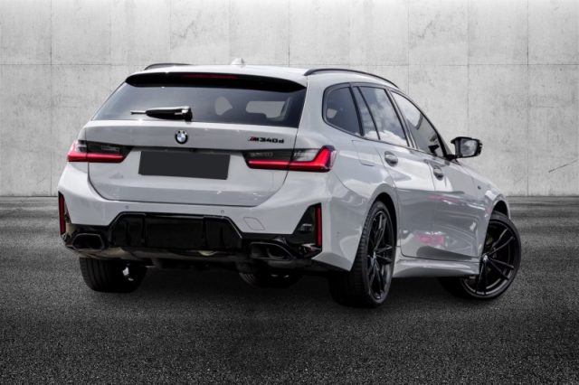 BMW 340 M d 48V xDrive Touring Msport Pro Serie 3(G20/1-8 - foto 2 di 8