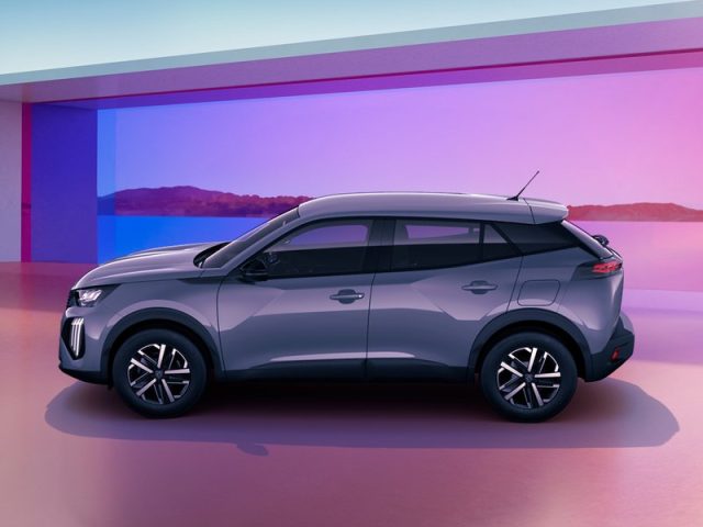 Peugeot 2008 Hybrid 110 e-DCS6 Allure nuovo a PIEVE DI CENTO