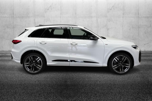 Audi Q5 TDI 150 kW mHEV+ S tronic quattro S line edition - foto 3 di 4